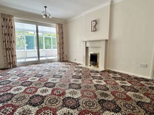 Lounge- click for photo gallery